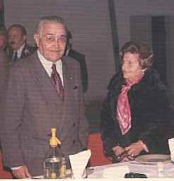 Balbin con su esposa en Villa Mercedes, 1974